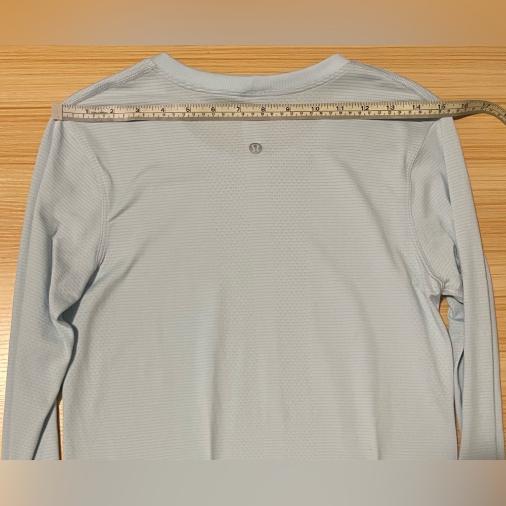 Lululemon Swiftly Tech Long Sleeve 2.0 Top Blue Size 4  Lightweight Athleisure - Picture 10 of 11